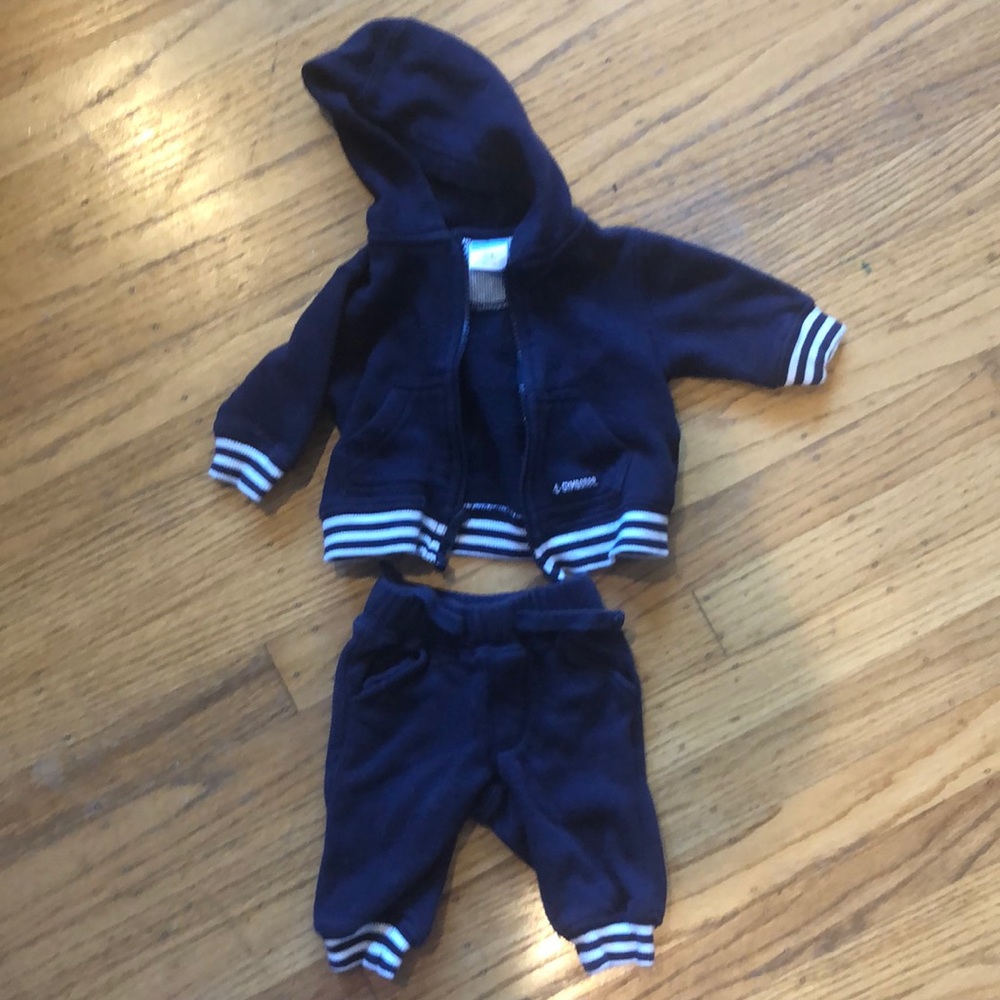 Gymboree sweat suit